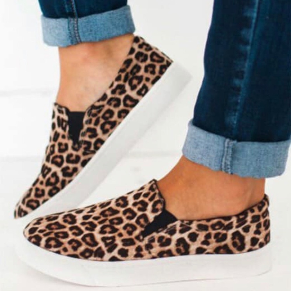 Leopard print SODA slip-on sneakers!